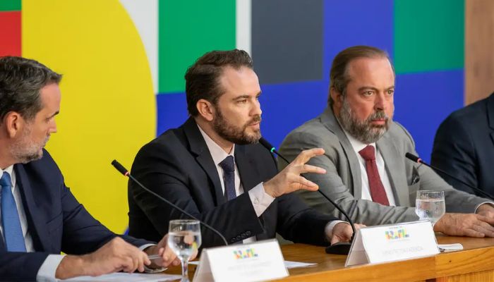  Governo eleva imposto do cigarro para bancar querosene e biodiesel 